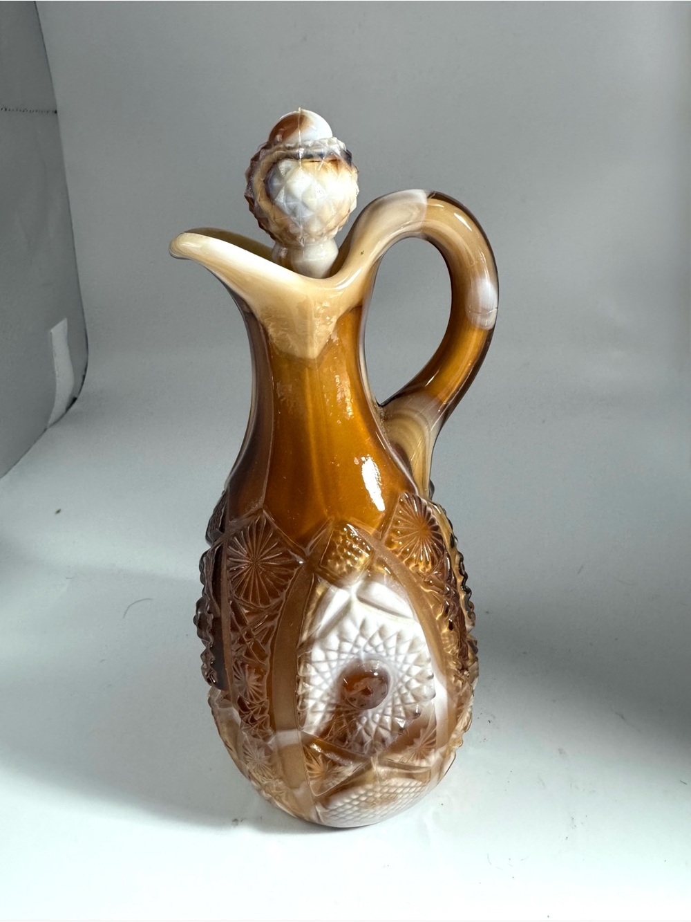 ?Imperial Glass? Chocolate/Cameral Slag Daisy & Button Cruet w/Stopper